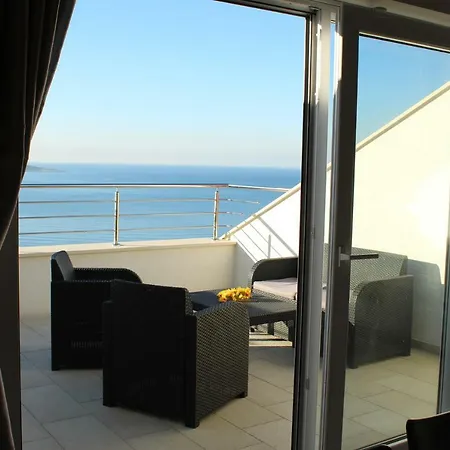 Apartament Mihaela *